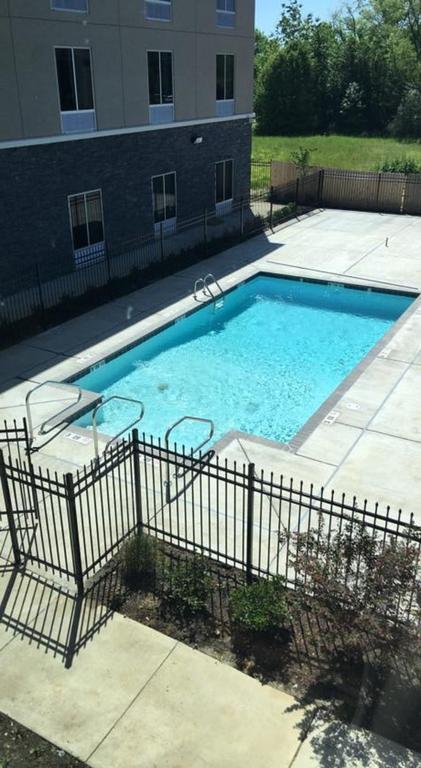 Americas Best Value Inn & Suites Horn Lake Bagian luar foto