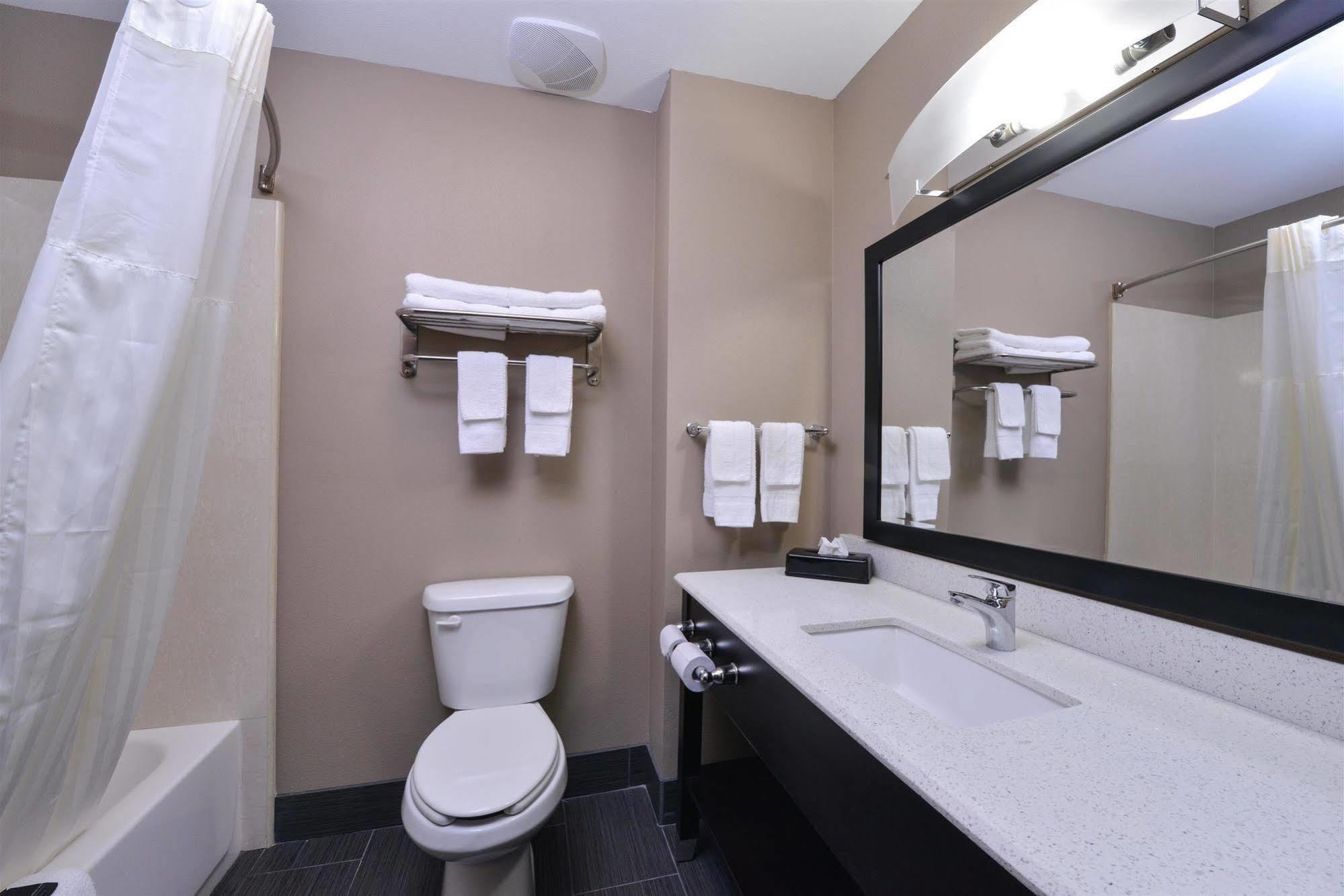 Americas Best Value Inn & Suites Horn Lake Bagian luar foto